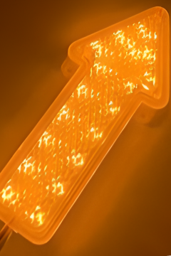 12 Volt 6.4 Watt Ok Şeklinde Led Flaşör Ok Yönlü Çakar Modül Led Sarı (Amber) Devreli 2 Adet Set