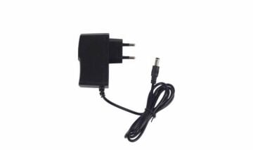 12 Volt 1 Amper Adaptör