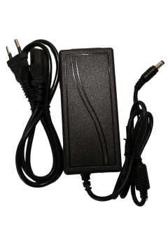 12 Volt 5 Amper Plastik Kasa Masa Tipi Adaptör 12V 5A Laptop Tipi Adaptör IP20 İç Mekan