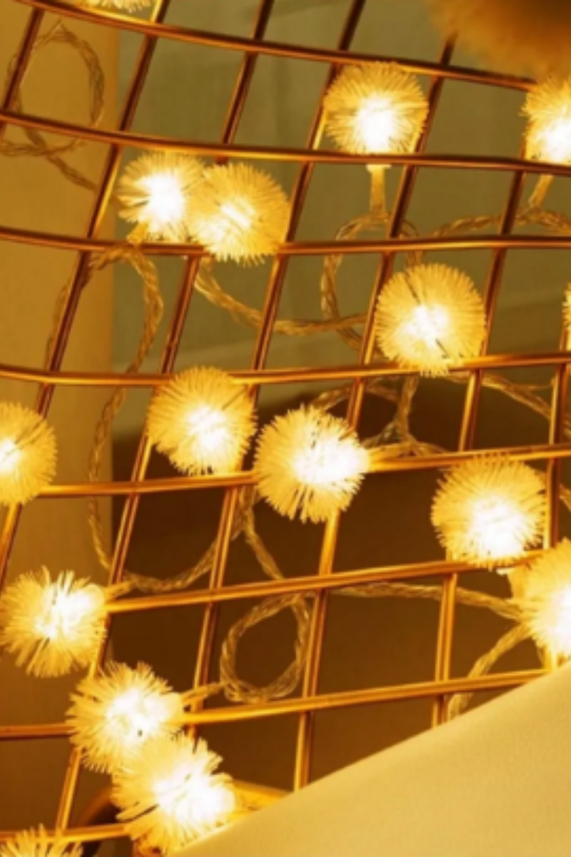 Led Işıklı Ponpon Kar Tanesi Gün Işığı Eklenebilir Fonksiyonlu Dekoratif Aydınlatma Yılbaşı Süsü 5M